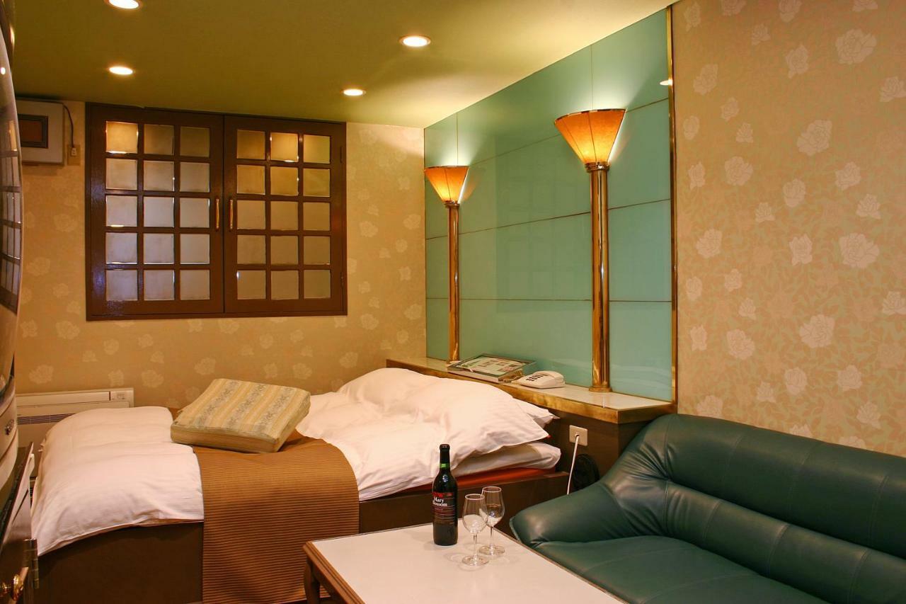 Hotel Chapel Story Sakaihigashi (Adults Only) 사카이 외부 사진
